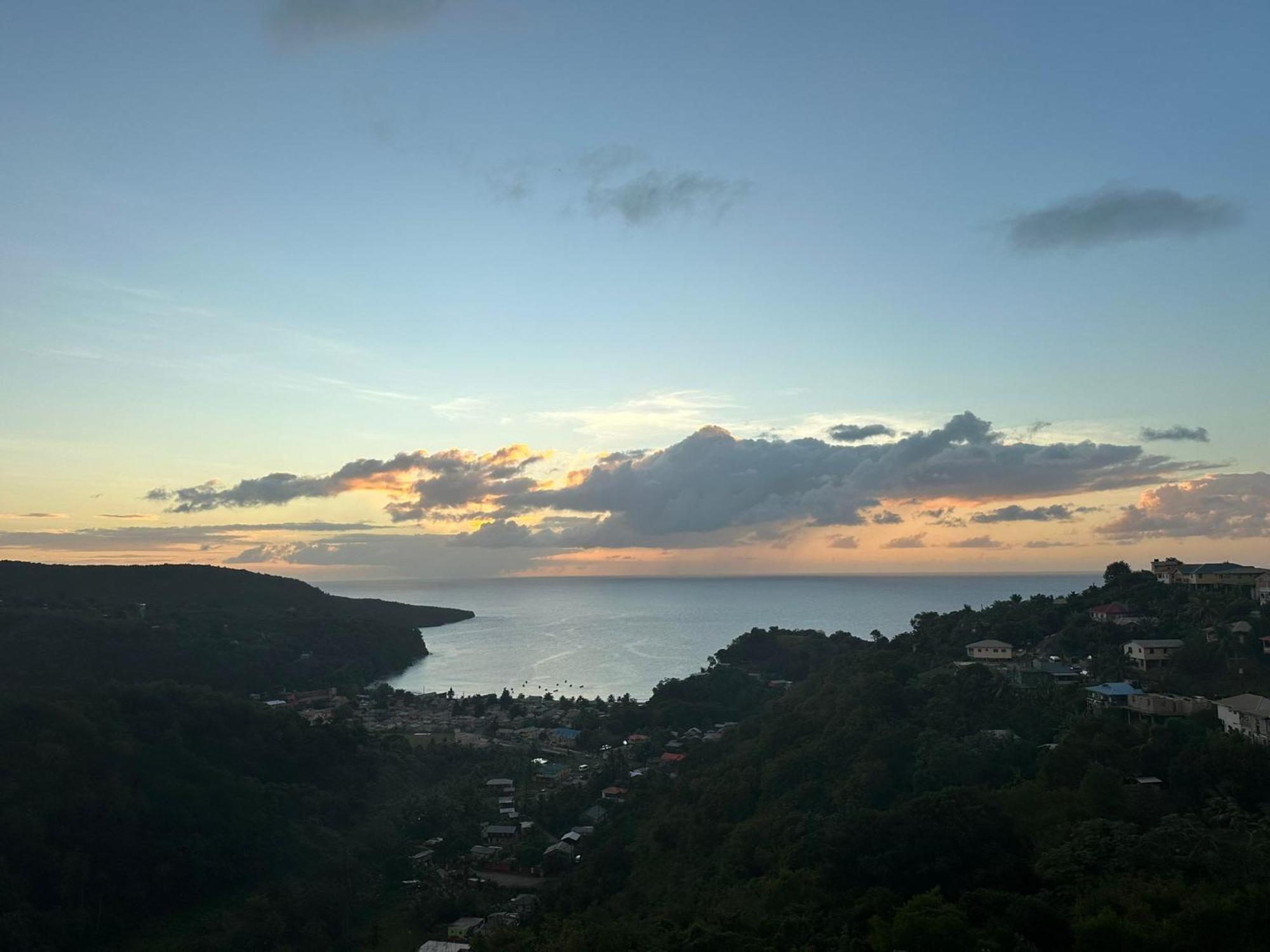 Belle La Maye Bed And Breakfast Villa Anse La Raye Bagian luar foto
